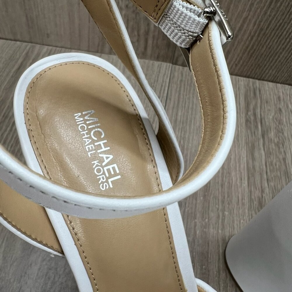 Michael Kors Royce Quilted Leather Platform Sandal Womens 8.5M Cross Strap White - Picture 11 of 15